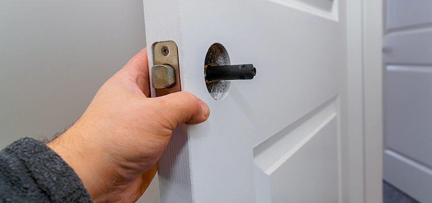 Nighttime Locksmith For Lock Repair in Muskoka, ON