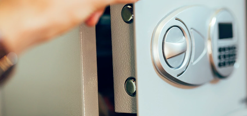 Fingerprint Safe Openers in Muskoka, ON