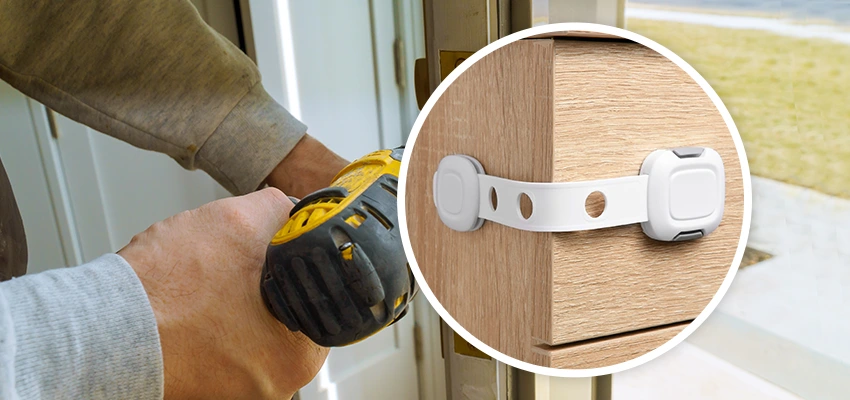 Childproof Sliding Door Locks in Muskoka, ON